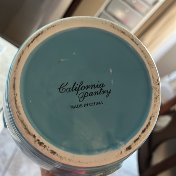 Gorgeous ceramic jar with lid color light blue New - Picture 10 of 17